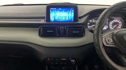 Used 2023 Tata Punch Adventure Rhythm Pack MT Petrol Manual interior MUSIC SYSTEM & AC CONTROL VIEW