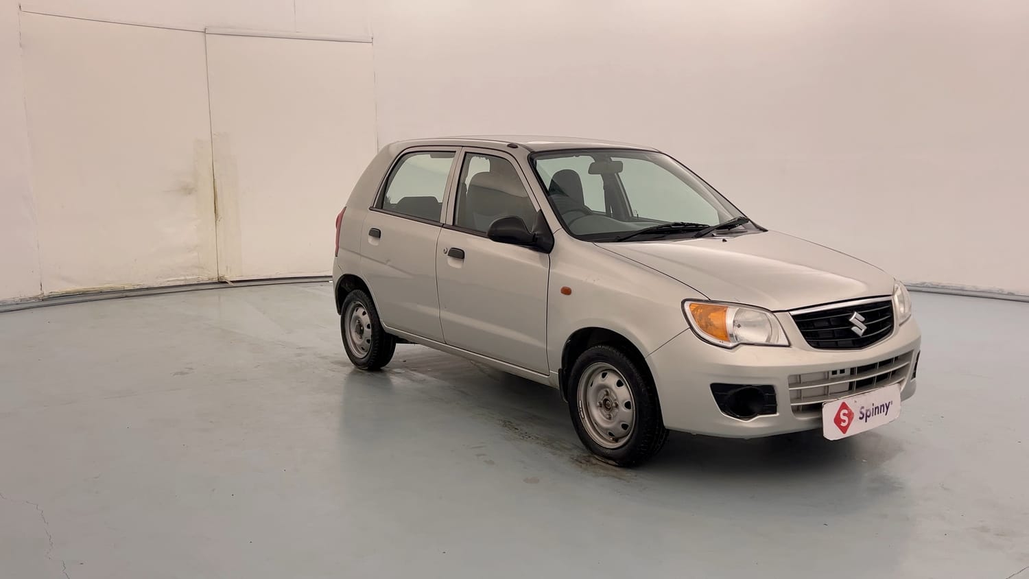 Used 2013 Maruti Suzuki Alto K10 LXi Petrol Manual exterior RIGHT FRONT CORNER VIEW
