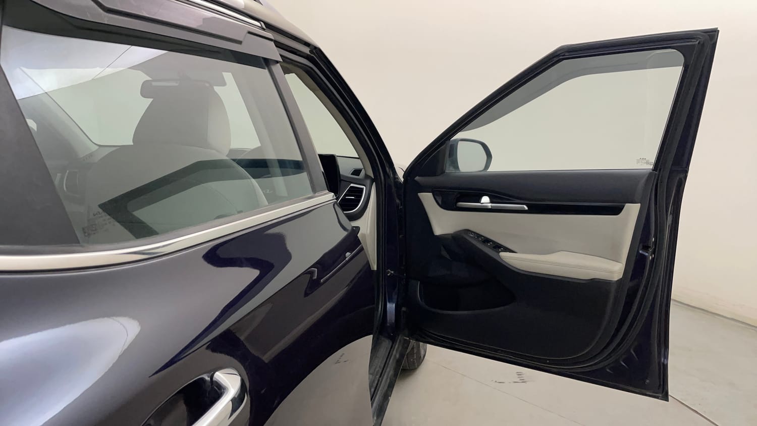Used 2023 kia Seltos HTX 1.5 Petrol IVT Petrol Automatic interior RIGHT FRONT DOOR OPEN VIEW