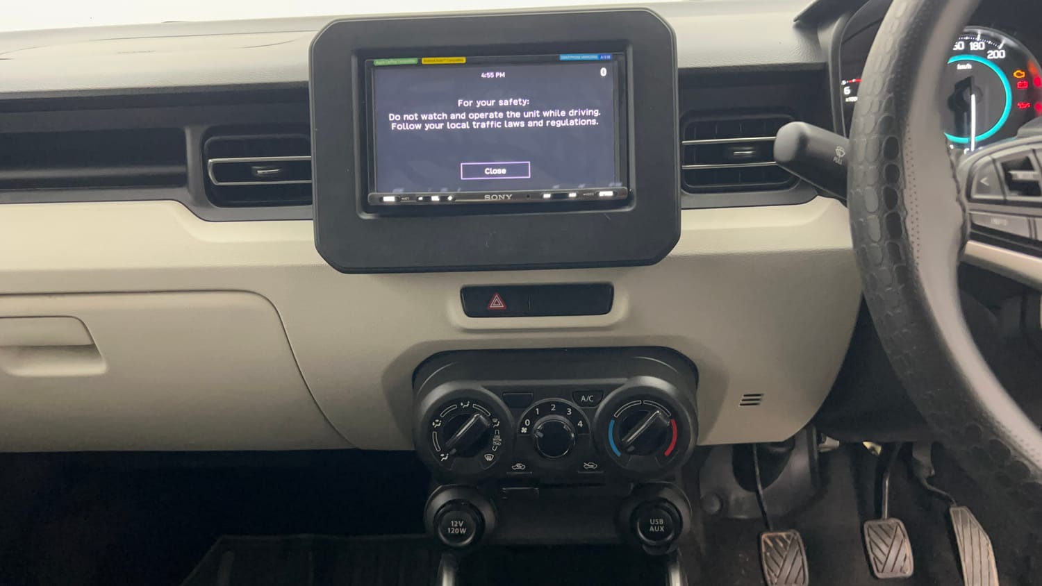 Used 2022 Maruti Suzuki Ignis Delta 1.2 MT Petrol Manual top_features Integrated (in-dash) music system