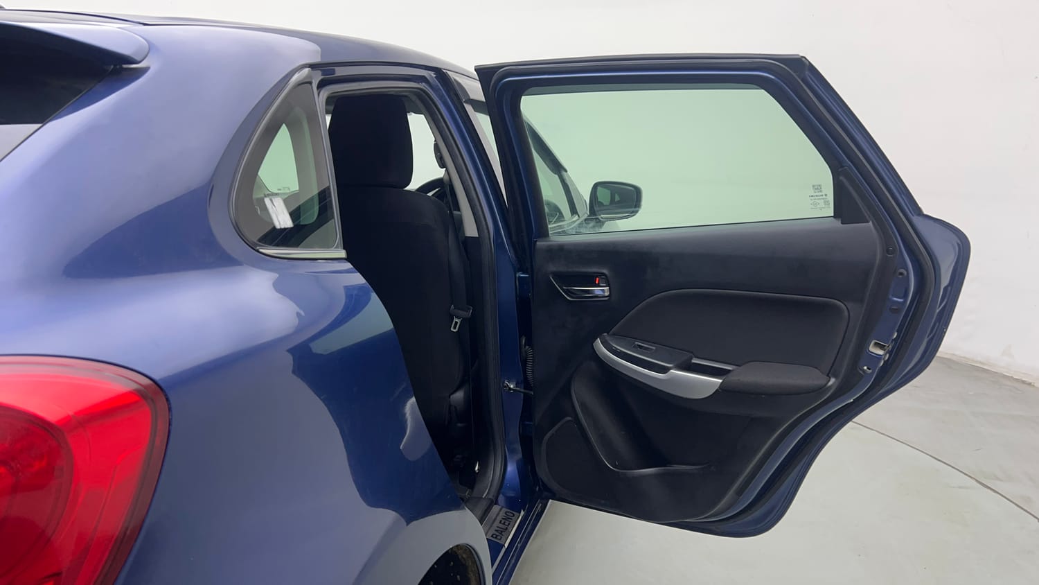 Used 2018 Maruti Suzuki Baleno Alpha 1.2 Petrol Manual interior RIGHT REAR DOOR OPEN VIEW