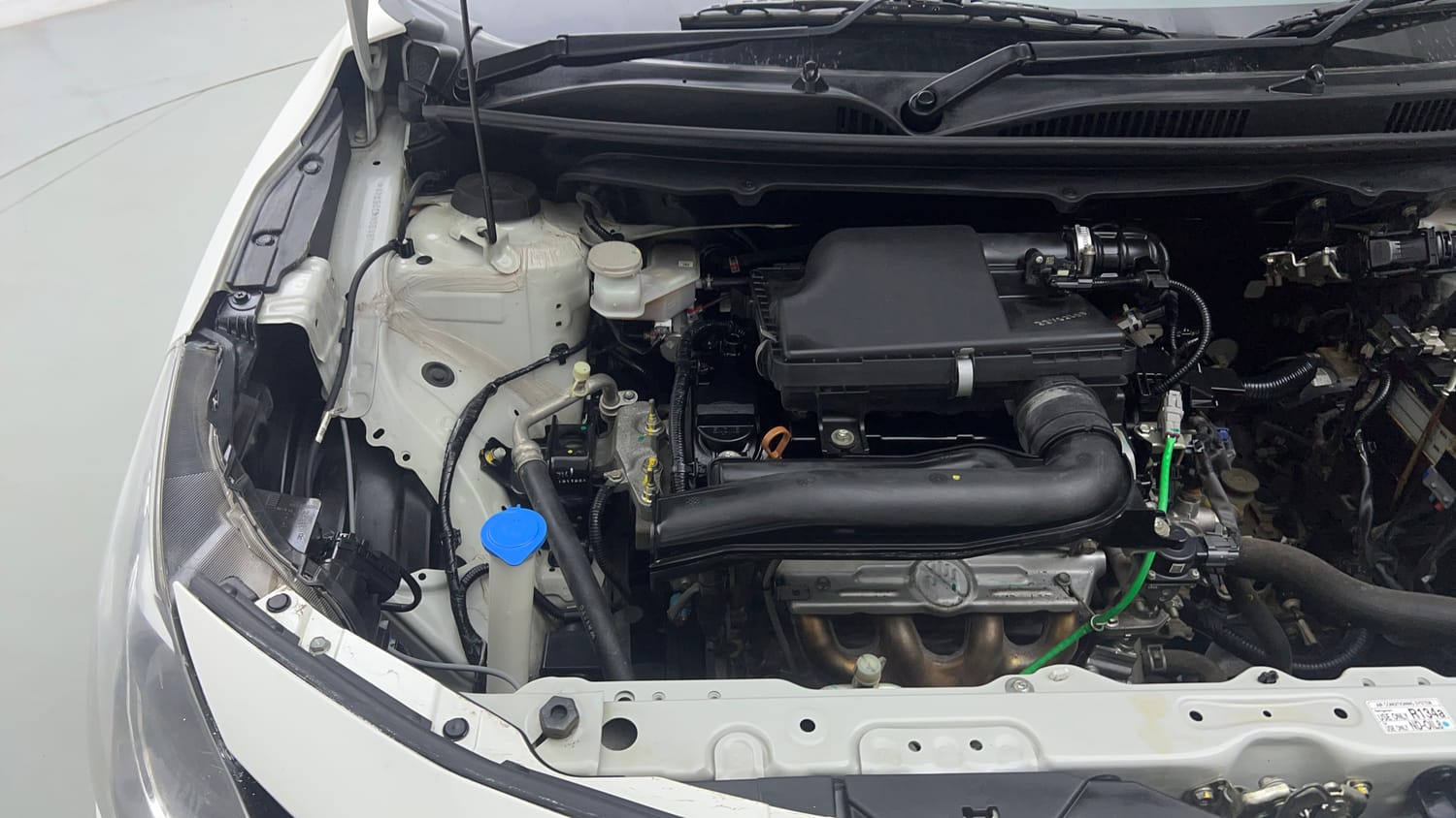 Used 2022 Maruti Suzuki Baleno Delta MT Petrol Manual engine ENGINE RIGHT SIDE VIEW