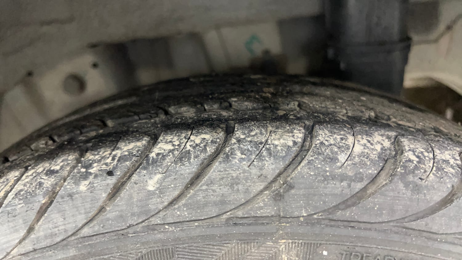 Used 2017 Hyundai Eon Magna + Petrol Manual tyres LEFT REAR TYRE TREAD VIEW