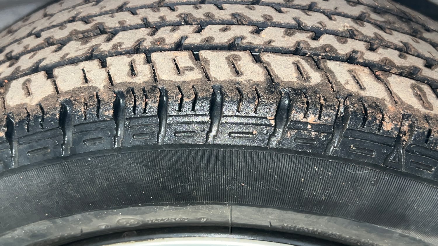 Used 2017 Maruti Suzuki Alto K10 VXi Petrol Manual tyres LEFT FRONT TYRE TREAD VIEW