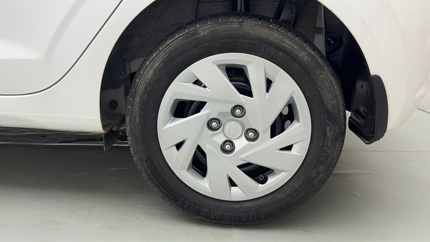 Used 2026 Hyundai Grand i10 Nios Magna 1.2 Kappa Petrol Manual tyres LEFT REAR TYRE RIM VIEW