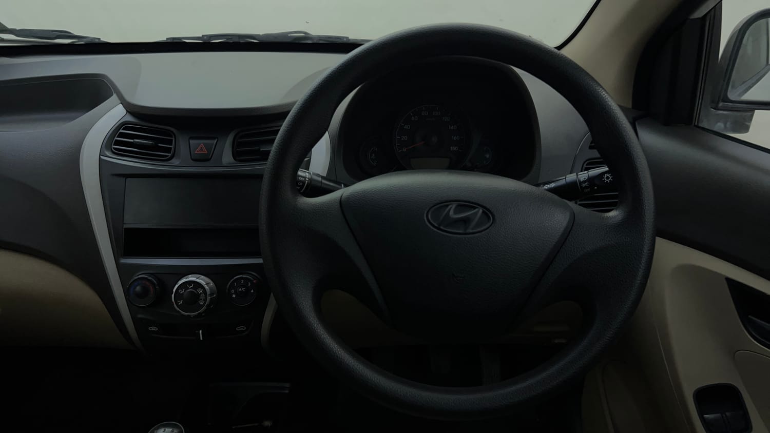 Used 2018 Hyundai Eon Era + Petrol Manual interior STEERING VIEW