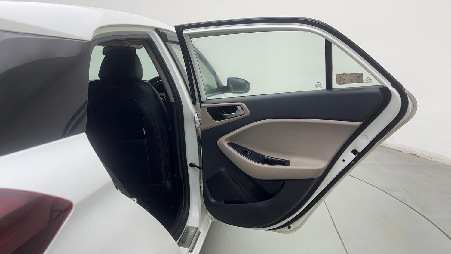 Used 2019 Hyundai Elite i20 Sportz Plus 1.2 Petrol Manual interior RIGHT REAR DOOR OPEN VIEW