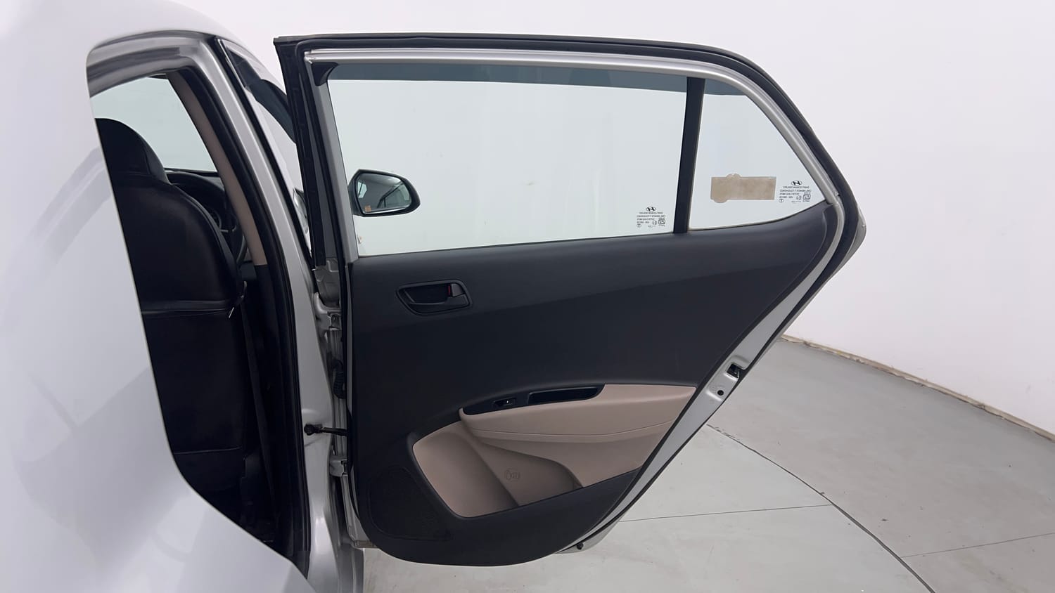 Used 2016 Hyundai Grand i10 Magna 1.2 Kappa VTVT Petrol Manual interior RIGHT REAR DOOR OPEN VIEW