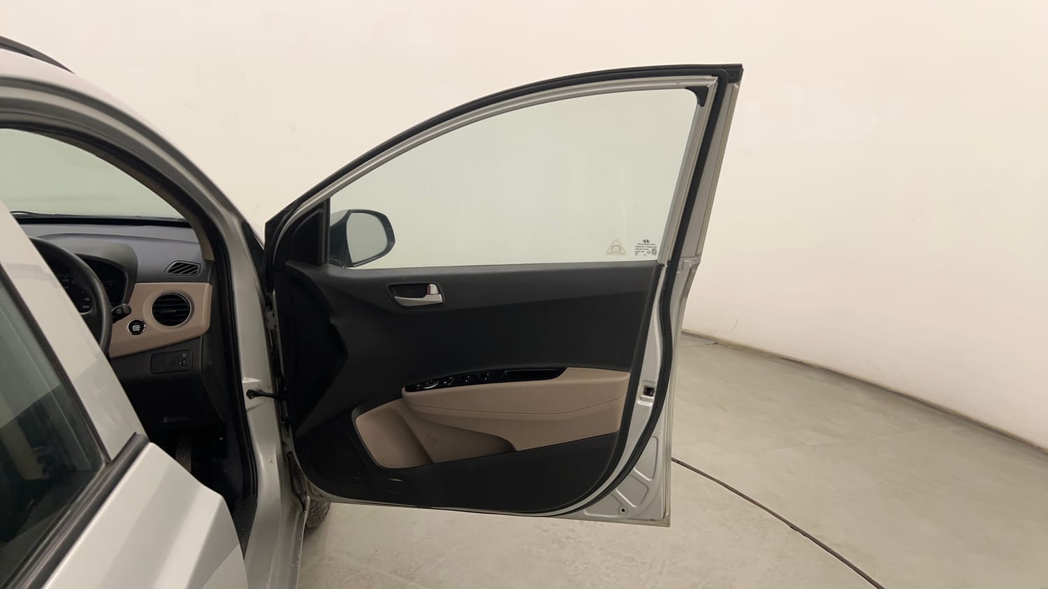 Used 2014 Hyundai Grand i10 Sportz 1.2 Kappa VTVT Petrol Manual interior RIGHT FRONT DOOR OPEN VIEW