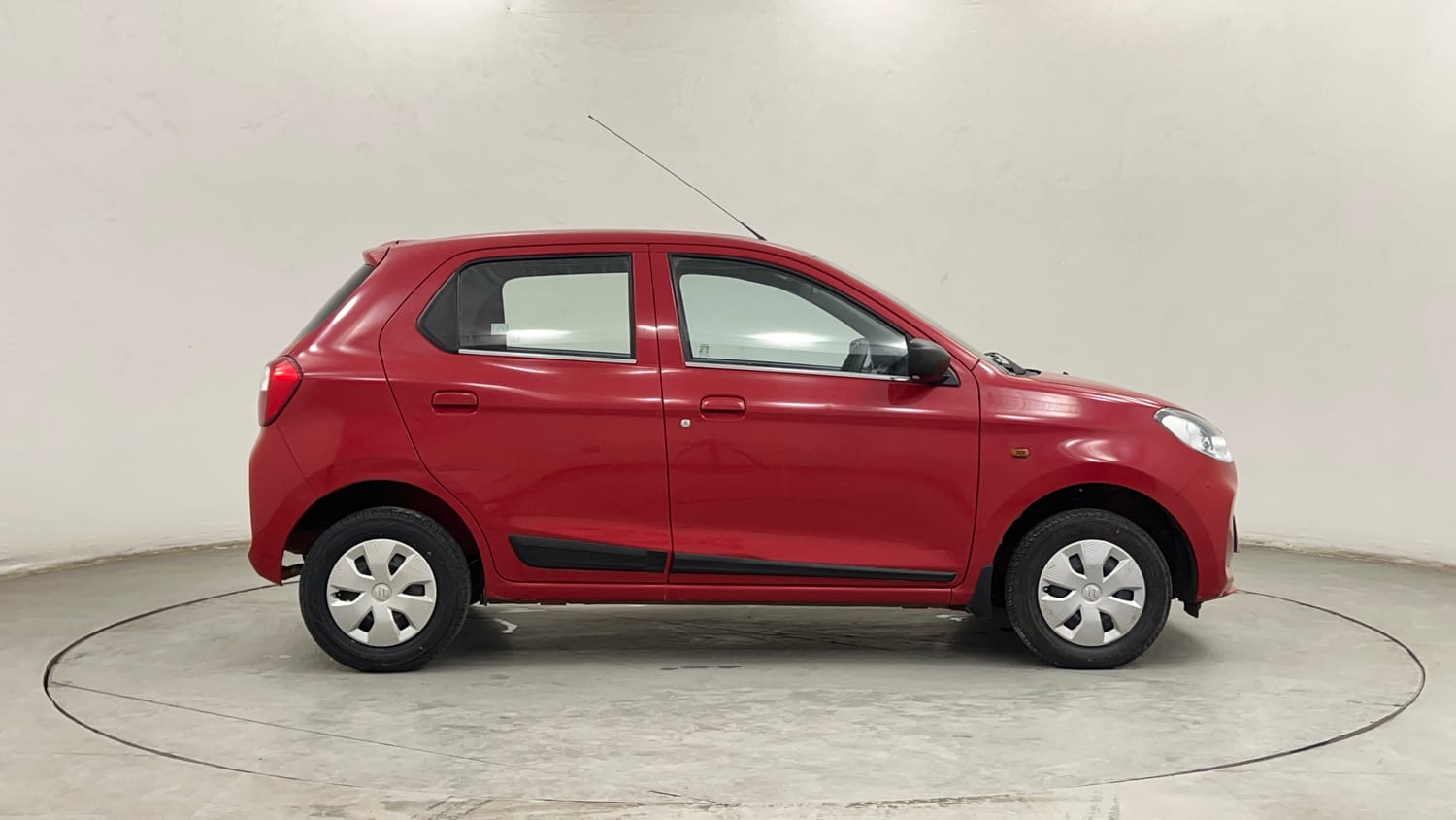 Used 2023 Maruti Suzuki Alto K10 VXi Petrol Manual exterior RIGHT SIDE VIEW