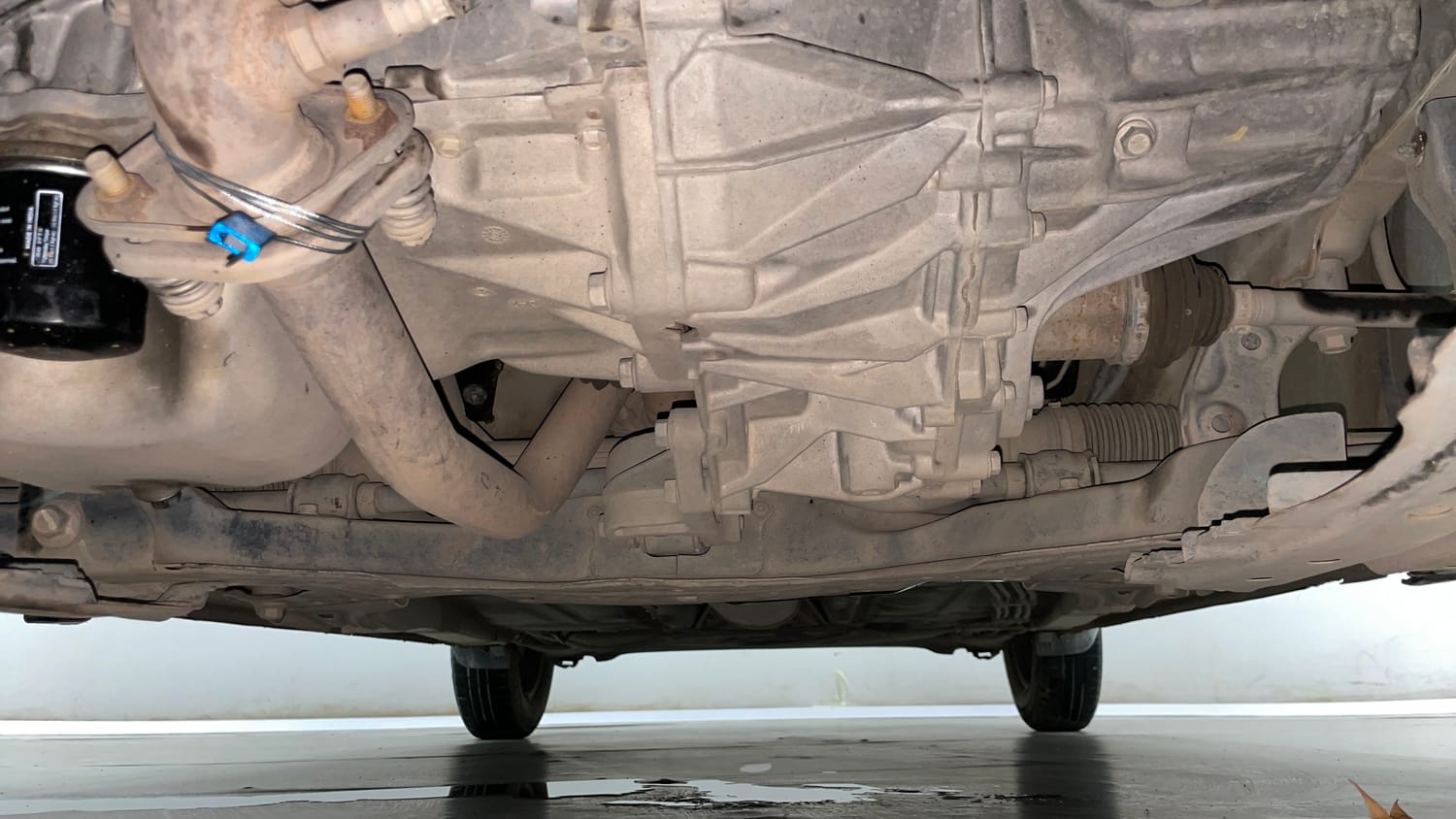 Used 2019 Maruti Suzuki Dzire VXi AMT Petrol Automatic extra FRONT LEFT UNDERBODY VIEW