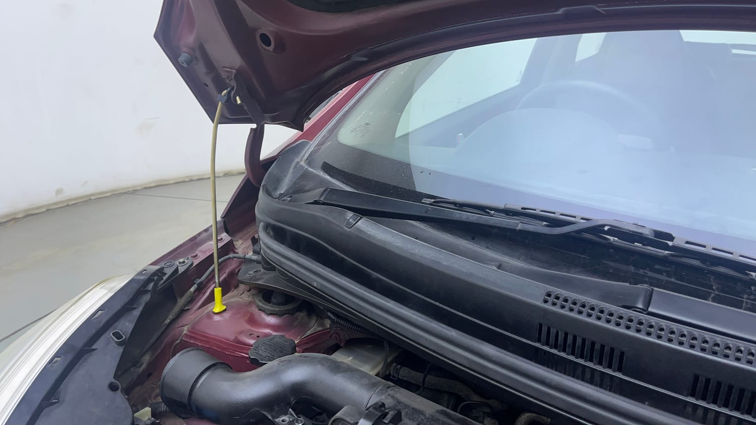 Used 2017 Hyundai Grand i10 Asta 1.1 CRDi Diesel Manual engine ENGINE RIGHT SIDE HINGE & APRON VIEW