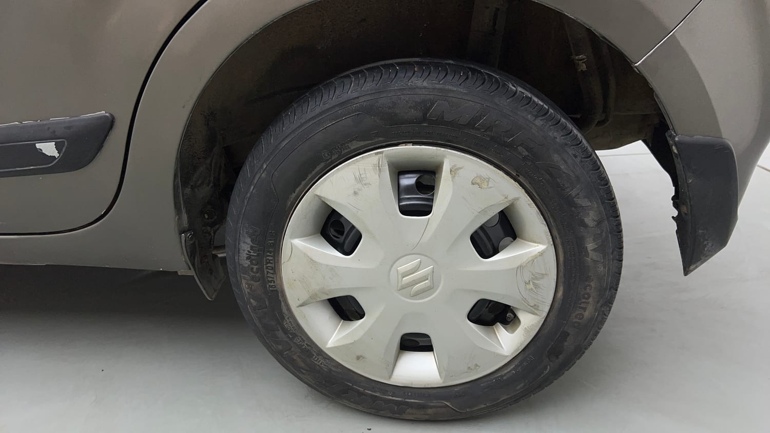 Used 2023 Maruti Suzuki Wagon R VXI 1.0 Petrol Manual tyres LEFT REAR TYRE RIM VIEW