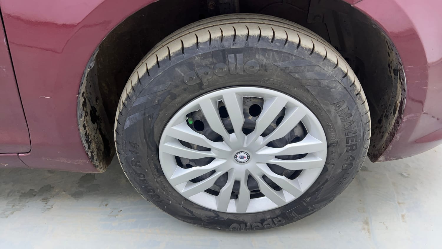 Used 2017 Maruti Suzuki Swift Dzire VDI Diesel Manual tyres RIGHT FRONT TYRE RIM VIEW