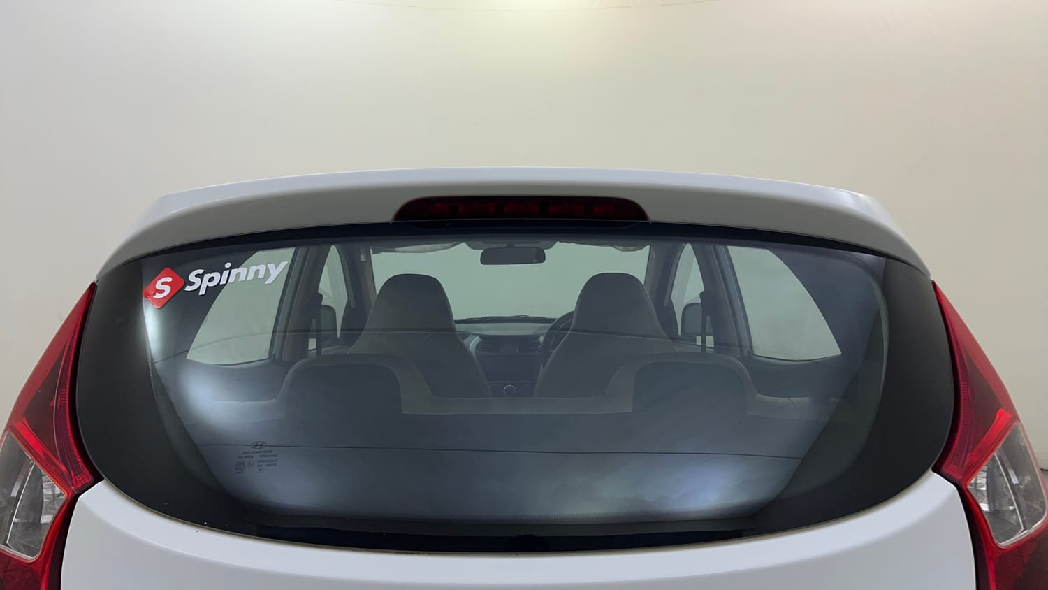 Used 2018 Hyundai Eon Era + Petrol Manual exterior BACK WINDSHIELD VIEW