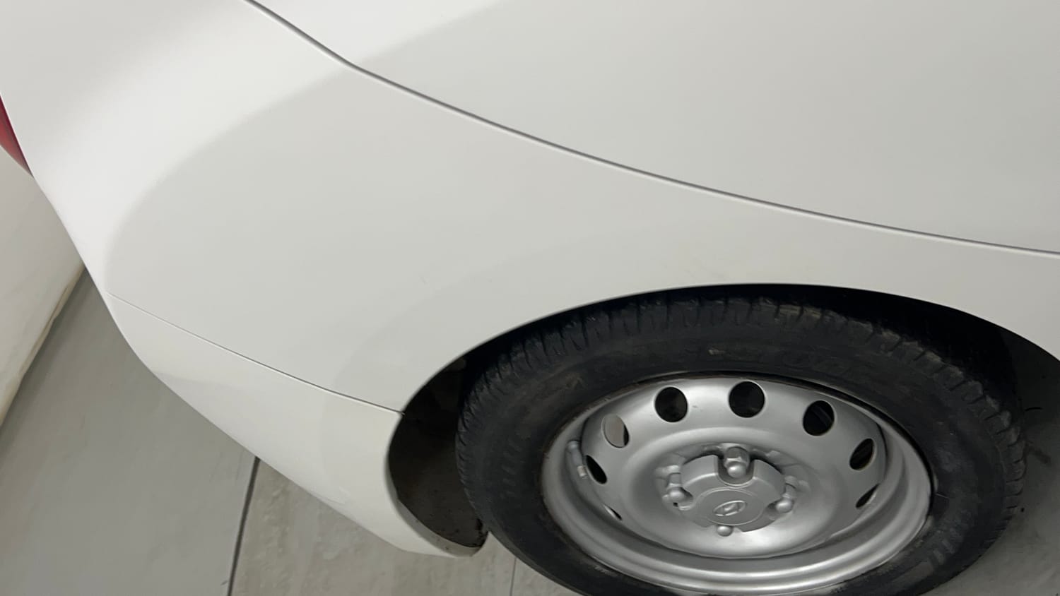 Used 2018 Hyundai Eon Era + Petrol Manual dents MINOR SCRATCH
