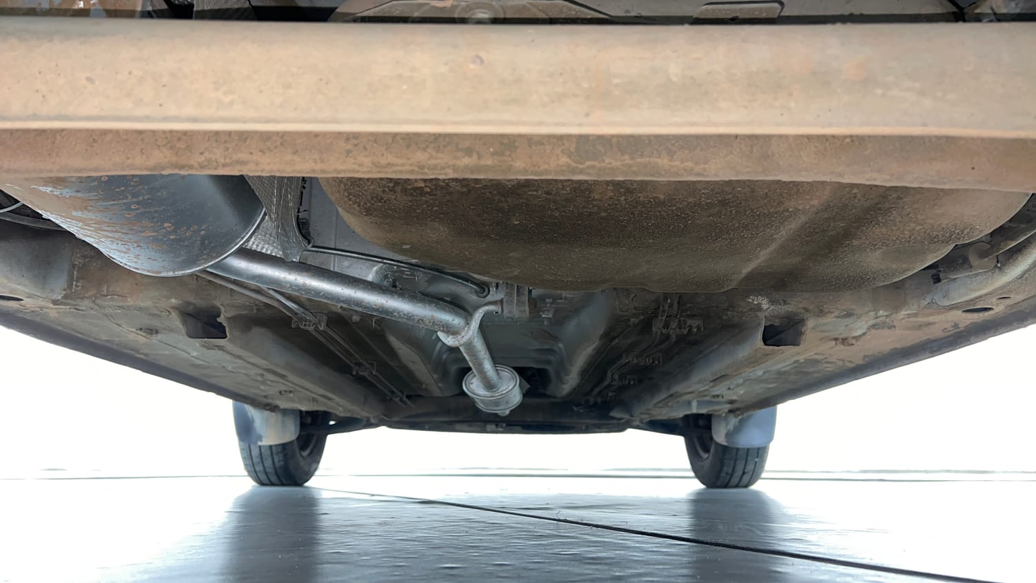 Used 2021 Datsun Redi-GO T(O) 1.0 AMT Petrol Automatic extra REAR UNDERBODY VIEW (TAKEN FROM REAR)