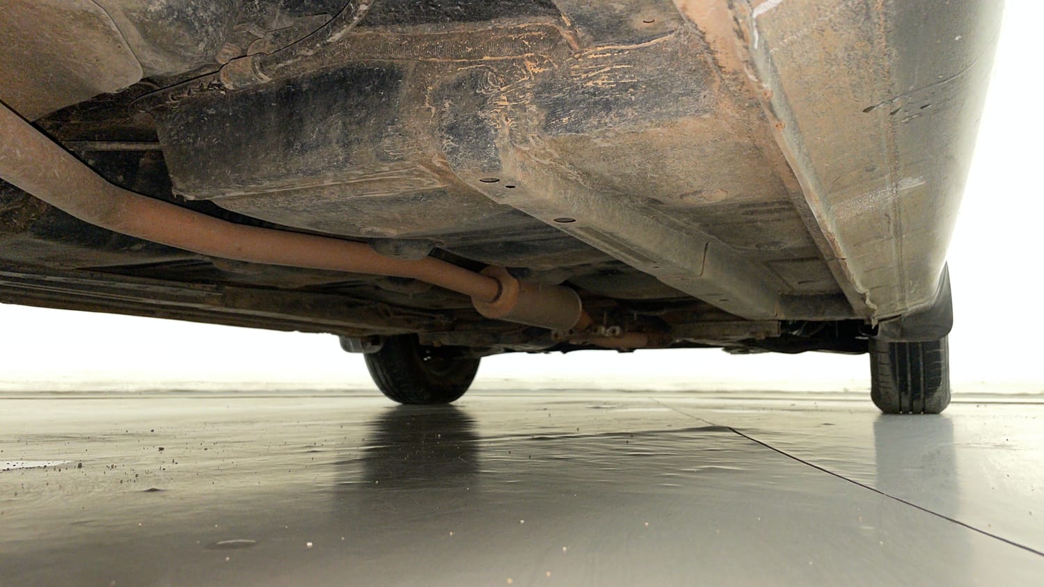 Used 2013 Hyundai i10 Magna 1.2 Kappa2 Petrol Manual extra REAR RIGHT UNDERBODY VIEW