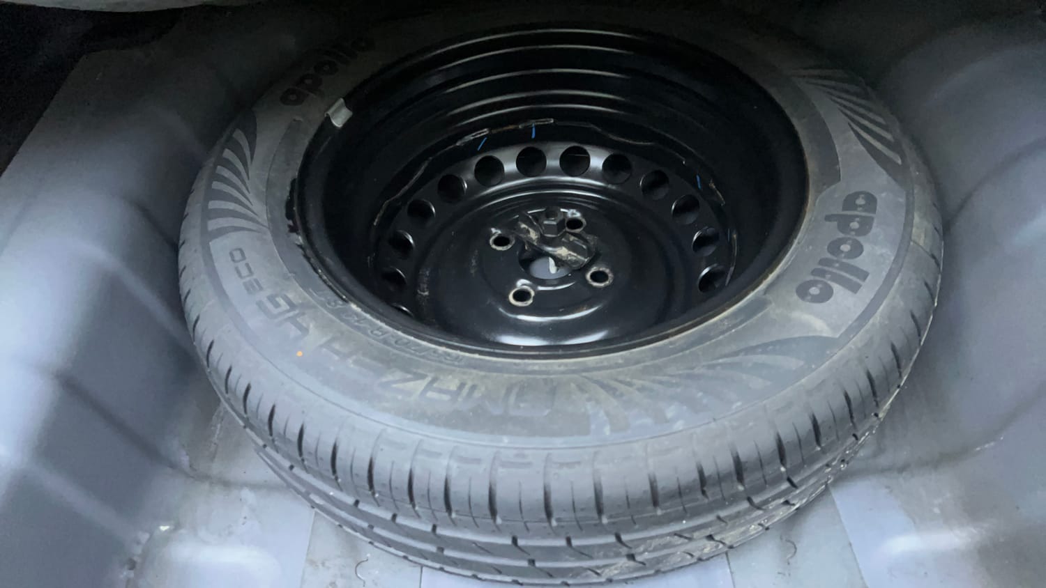 Used 2020 Hyundai Aura SX 1.2 (O) Petrol Petrol Manual tyres SPARE TYRE VIEW