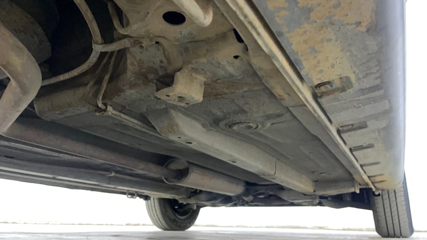 Used 2019 Maruti Suzuki Celerio X Vxi AMT Petrol Automatic extra REAR RIGHT UNDERBODY VIEW