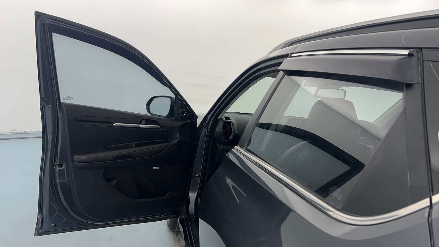 Used 2021 Kia Sonet GTX Plus 1.0 DCT Petrol Automatic interior LEFT FRONT DOOR OPEN VIEW