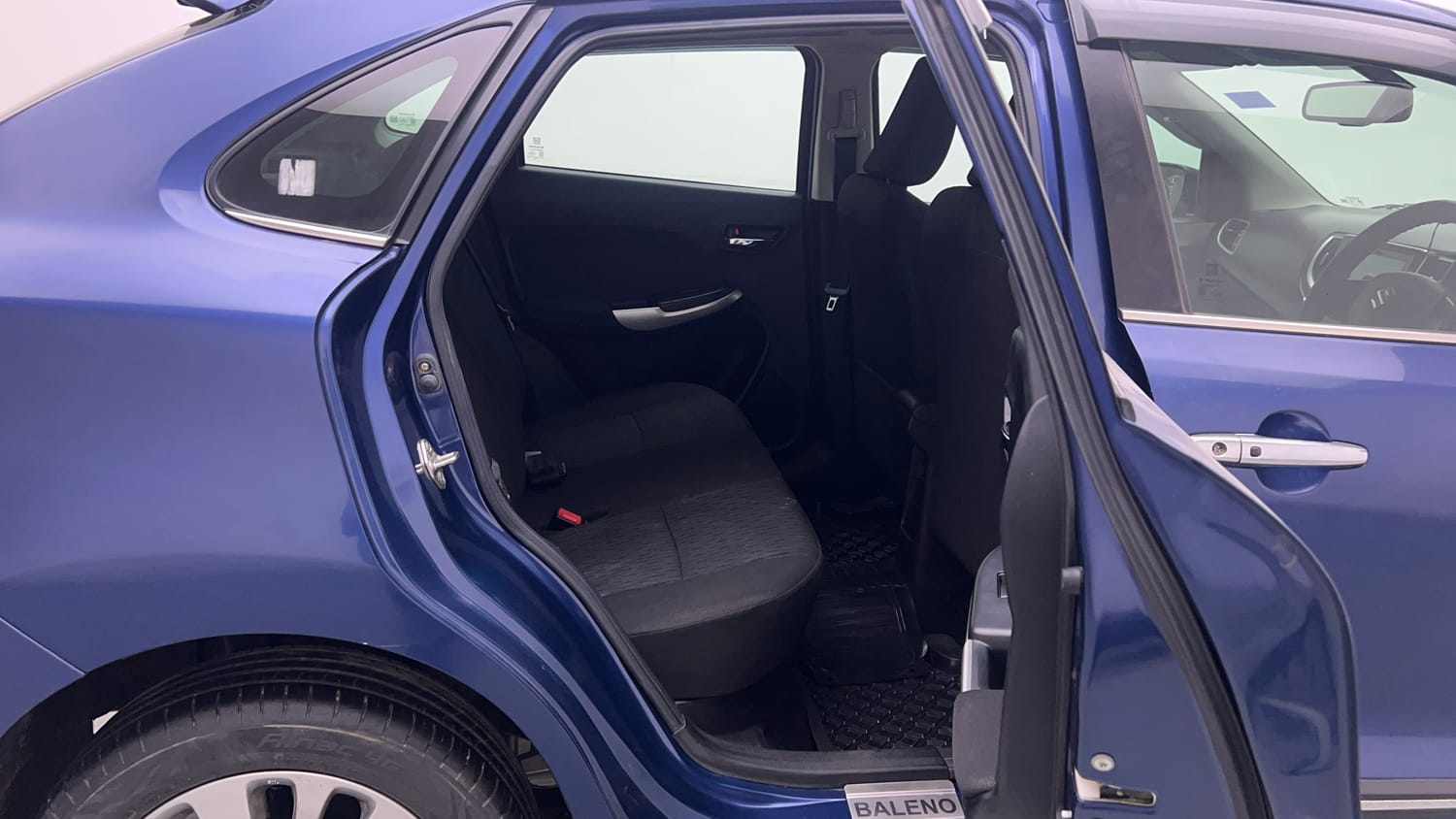 Used 2018 Maruti Suzuki Baleno Alpha 1.2 Petrol Manual interior RIGHT SIDE REAR DOOR CABIN VIEW