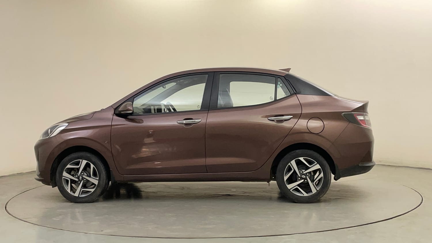 Used 2020 Hyundai Aura SX Plus 1.2 AMT Petrol Petrol Automatic exterior LEFT SIDE VIEW