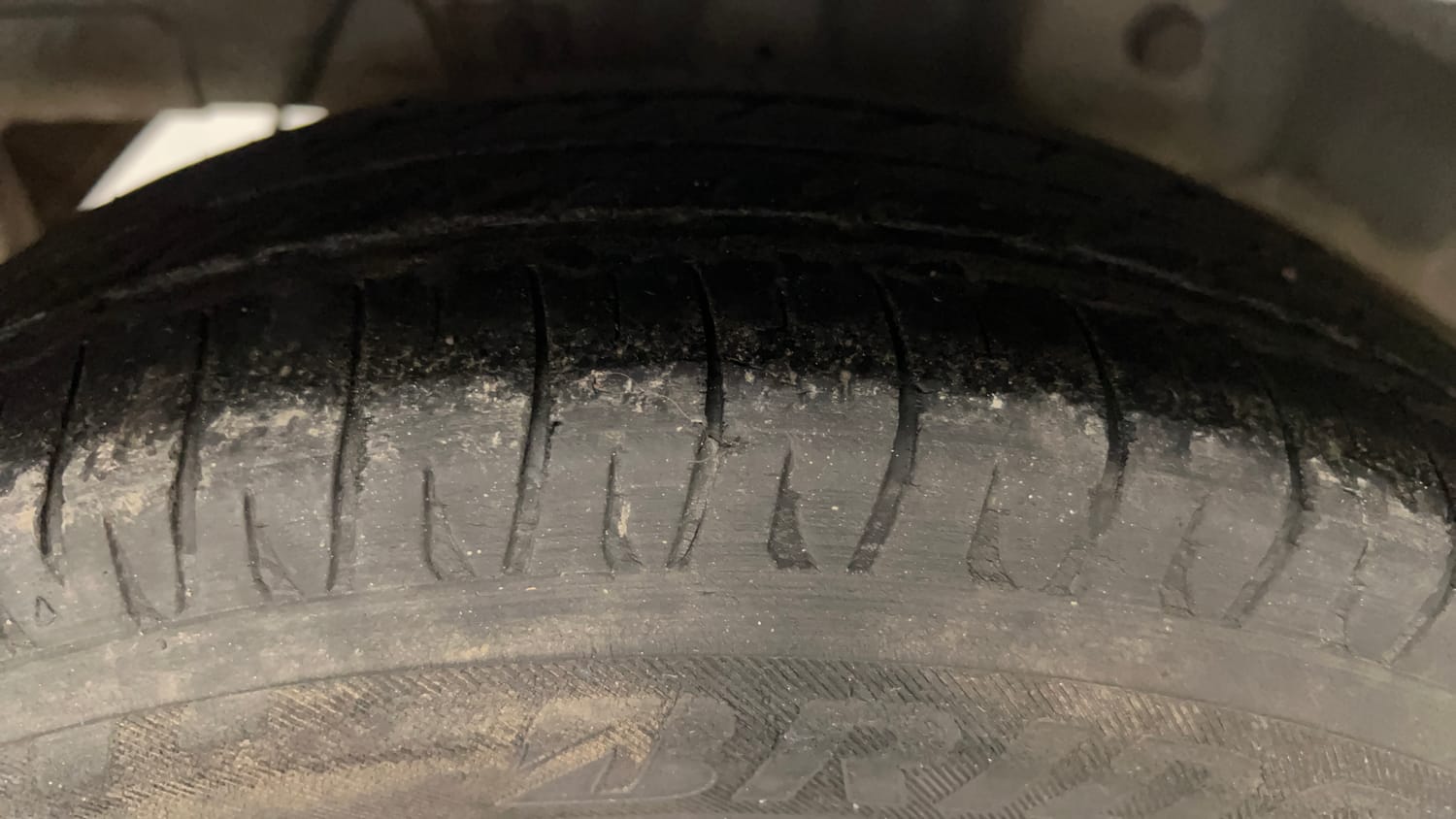 Used 2018 Hyundai Eon Era + Petrol Manual tyres RIGHT REAR TYRE TREAD VIEW