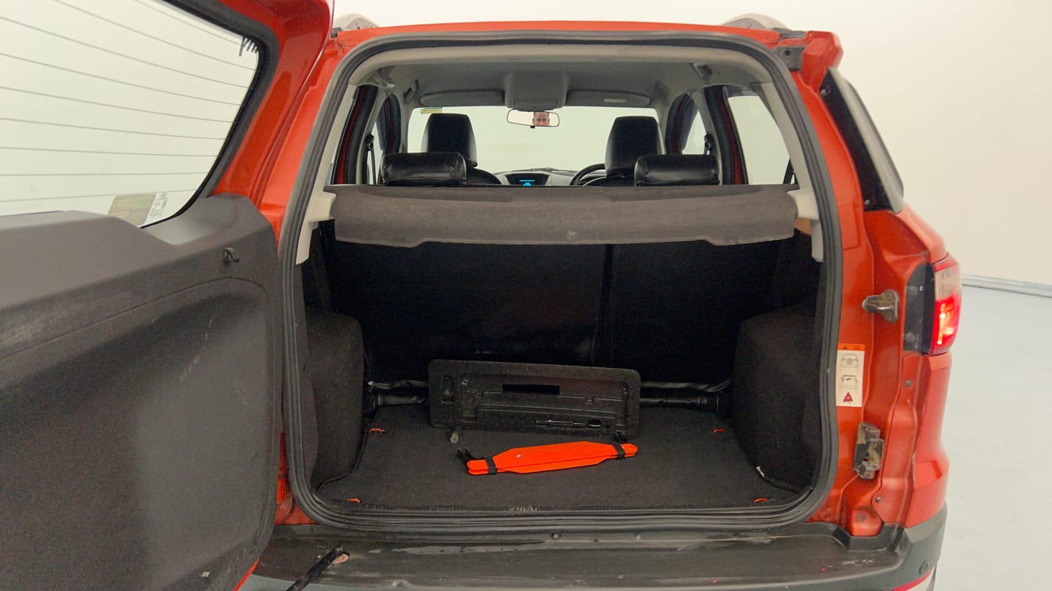 Used 2016 Ford EcoSport Titanium 1.5L TDCi Diesel Manual interior DICKY INSIDE VIEW