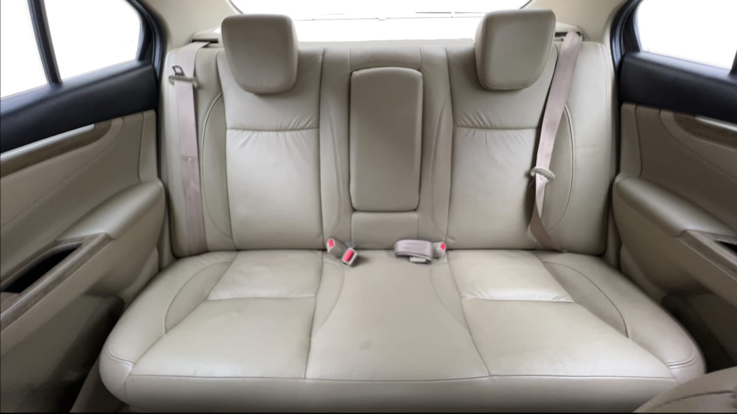 Used 2020 Maruti Suzuki Ciaz Alpha Hybrid 1.5 Petrol Manual interior REAR SEAT CONDITION VIEW
