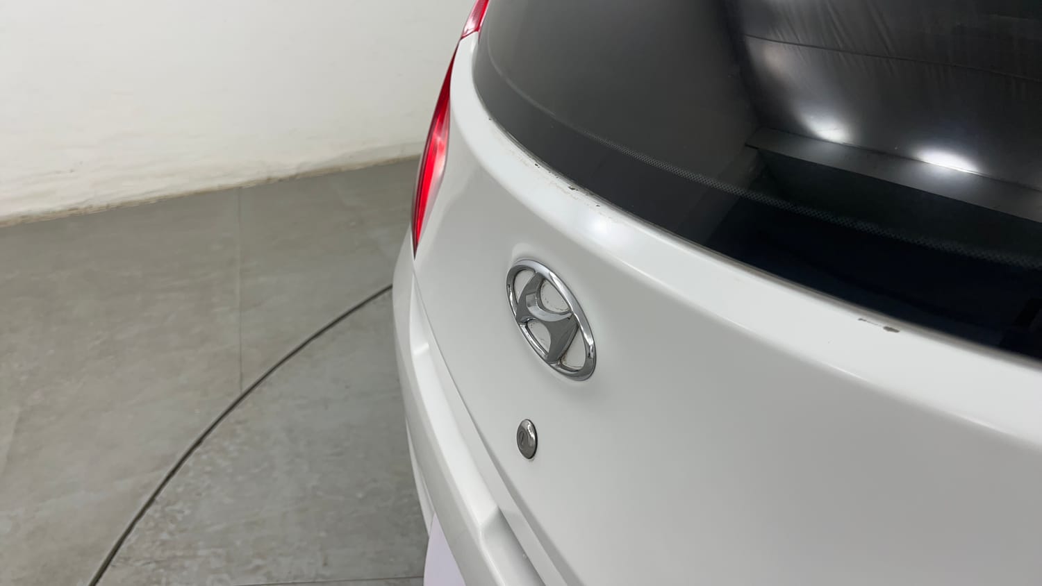 Used 2017 Hyundai Eon Magna + Petrol Manual dents MINOR SCRATCH