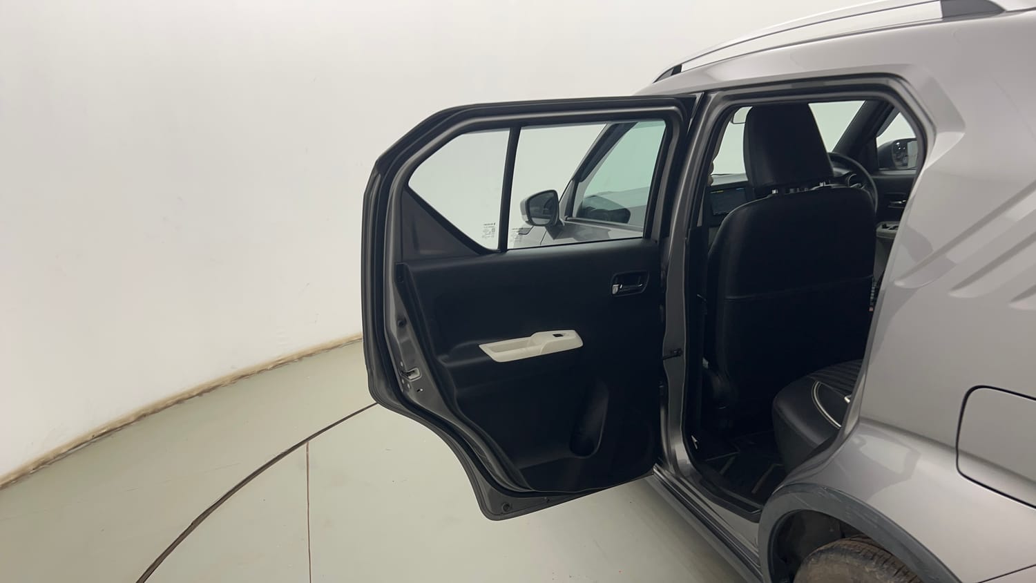 Used 2022 Maruti Suzuki Ignis Delta 1.2 MT Petrol Manual interior LEFT REAR DOOR OPEN VIEW