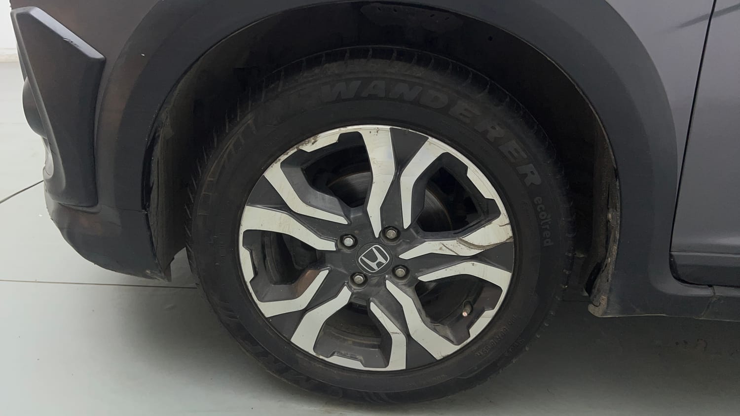 Used 2017 Honda WR-V VX MT Petrol Petrol Manual tyres LEFT FRONT TYRE RIM VIEW