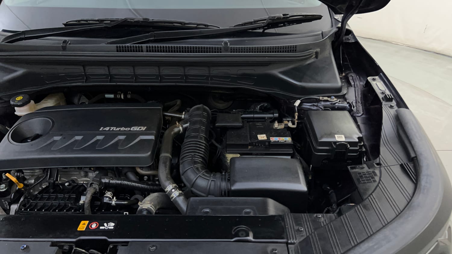 Used 2022 Kia Carens Prestige Plus 1.4 Petrol MT 7 STR Petrol Manual engine ENGINE LEFT SIDE HINGE & APRON VIEW