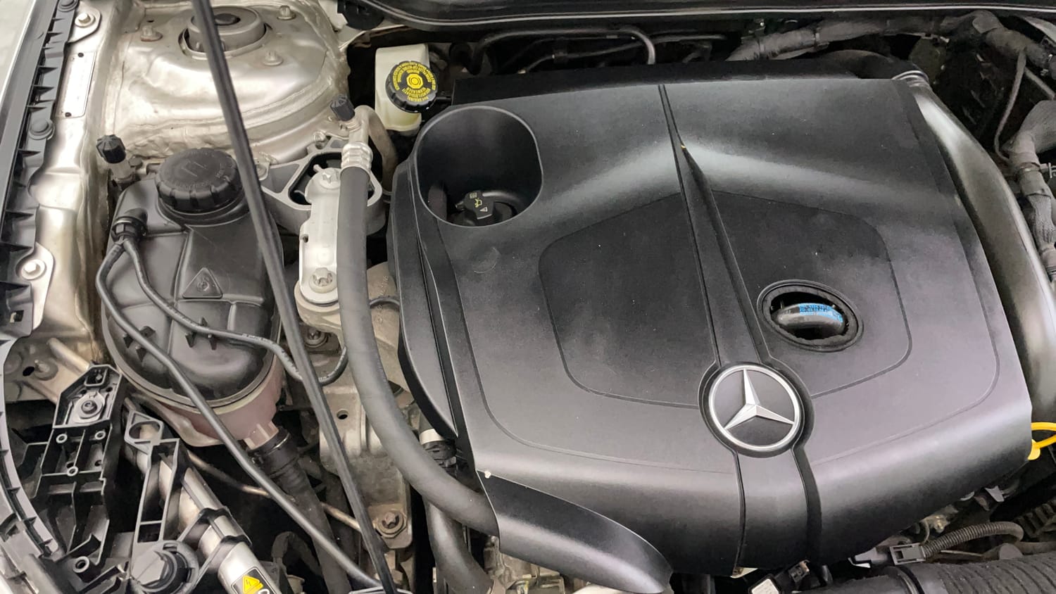 Used 2016 Mercedes-Benz CLA 200 CDI Sport Diesel Automatic engine ENGINE RIGHT SIDE VIEW