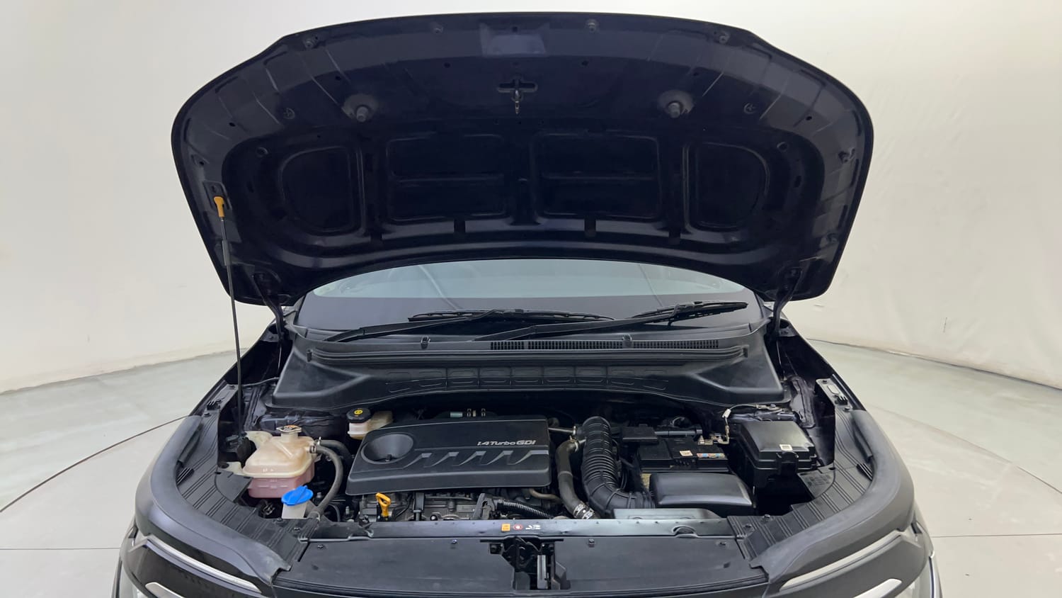Used 2022 Kia Carens Prestige Plus 1.4 Petrol MT 7 STR Petrol Manual engine ENGINE & BONNET OPEN FRONT VIEW