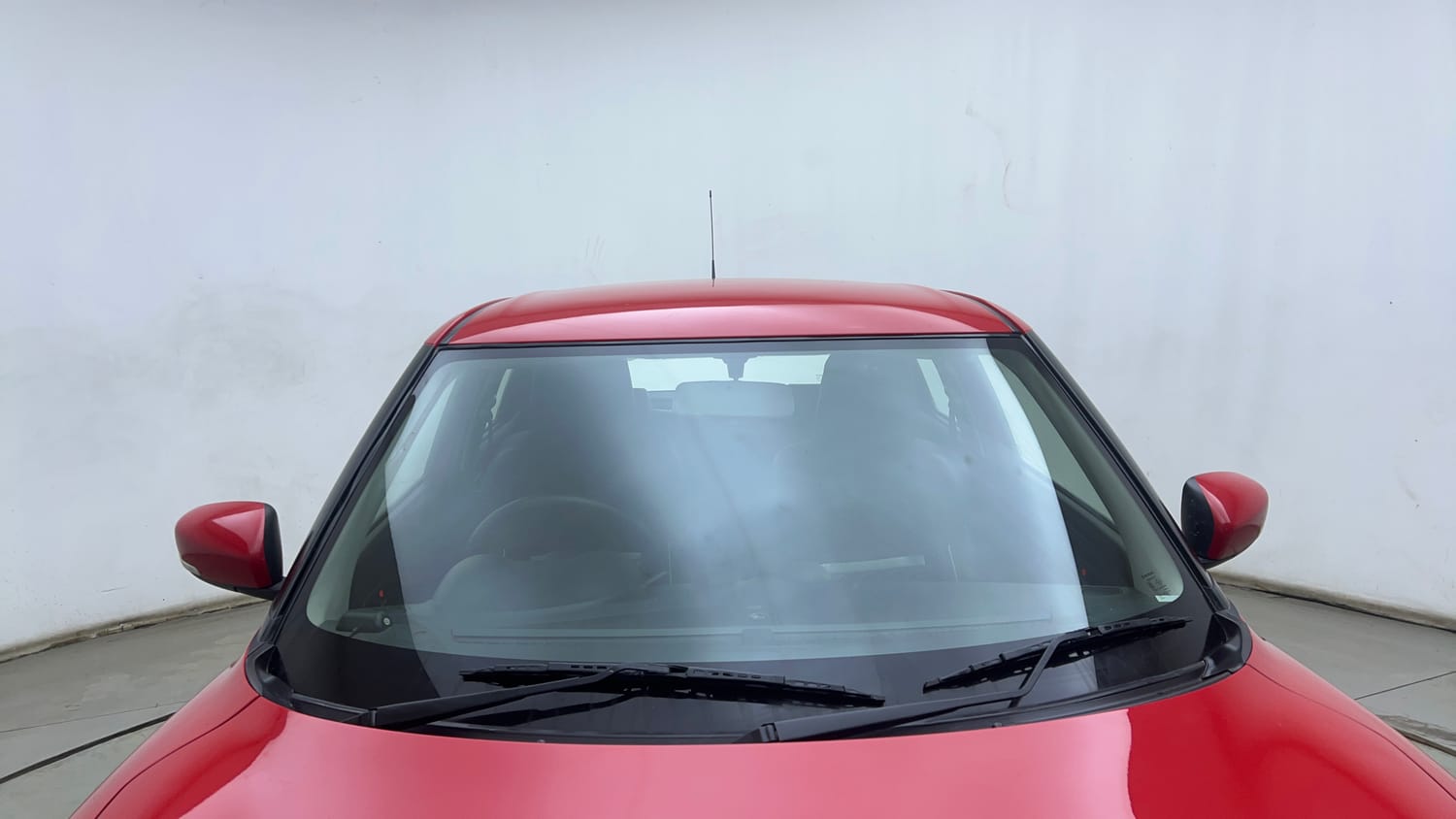 Used 2019 Maruti Suzuki Swift VDi Diesel Manual exterior FRONT WINDSHIELD VIEW