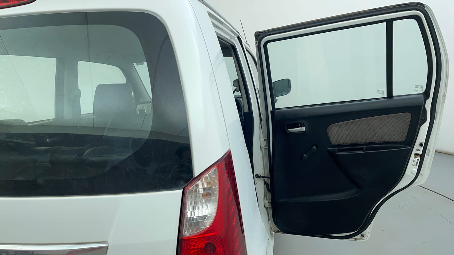 Used 2013 Maruti Suzuki Wagon R LXI Petrol Manual interior RIGHT REAR DOOR OPEN VIEW