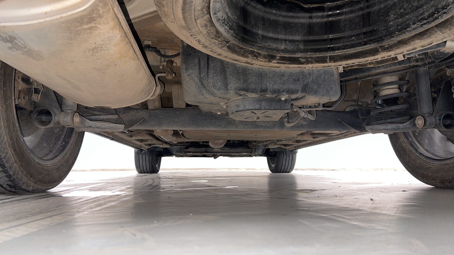 Used 2021 MG Motors Hector Plus Sharp 2.0 Diesel Turbo MT 6-STR Diesel Manual extra REAR UNDERBODY VIEW (TAKEN FROM REAR)