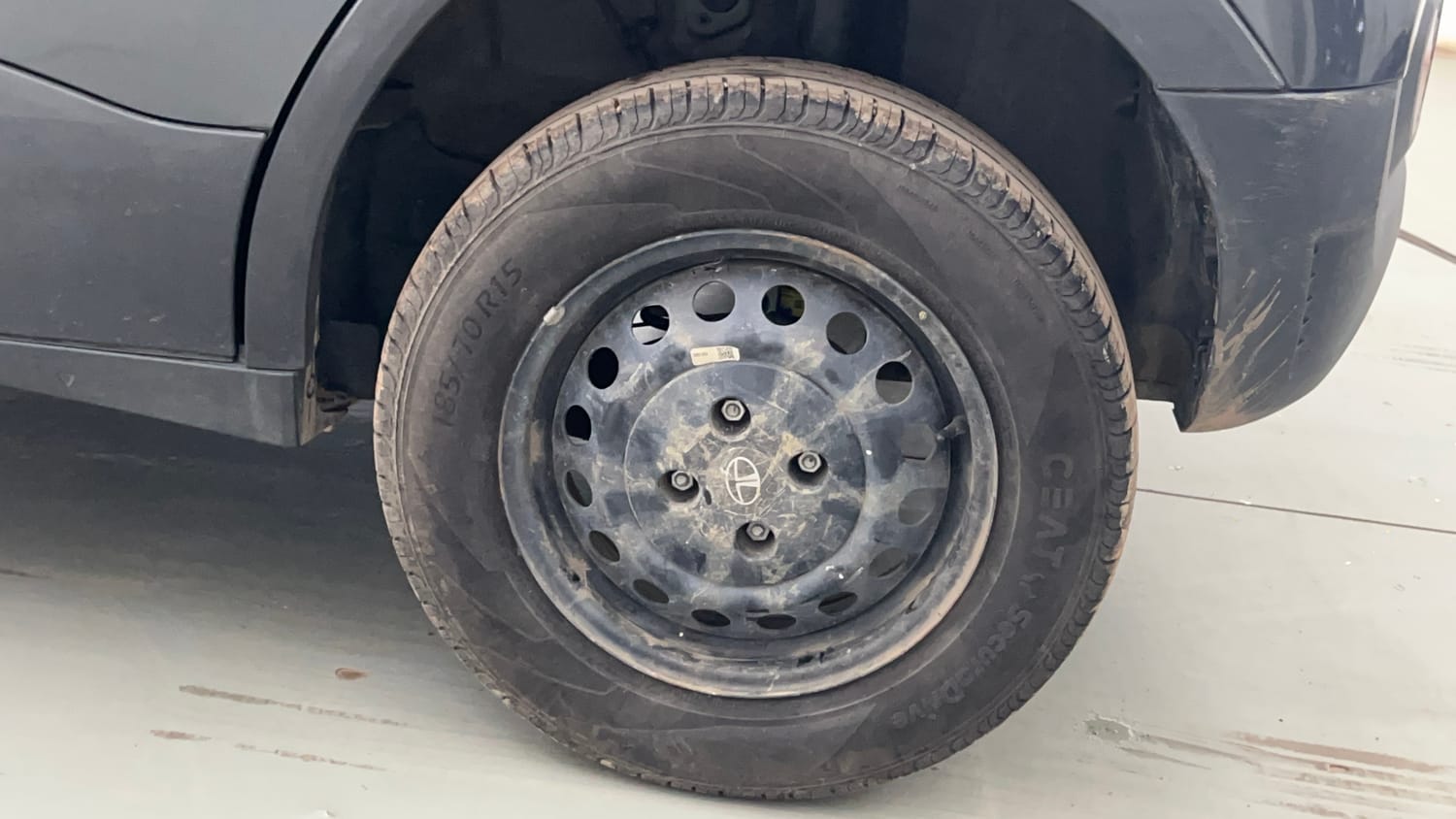 Used 2024 Tata Punch Pure MT Petrol Manual tyres LEFT REAR TYRE RIM VIEW