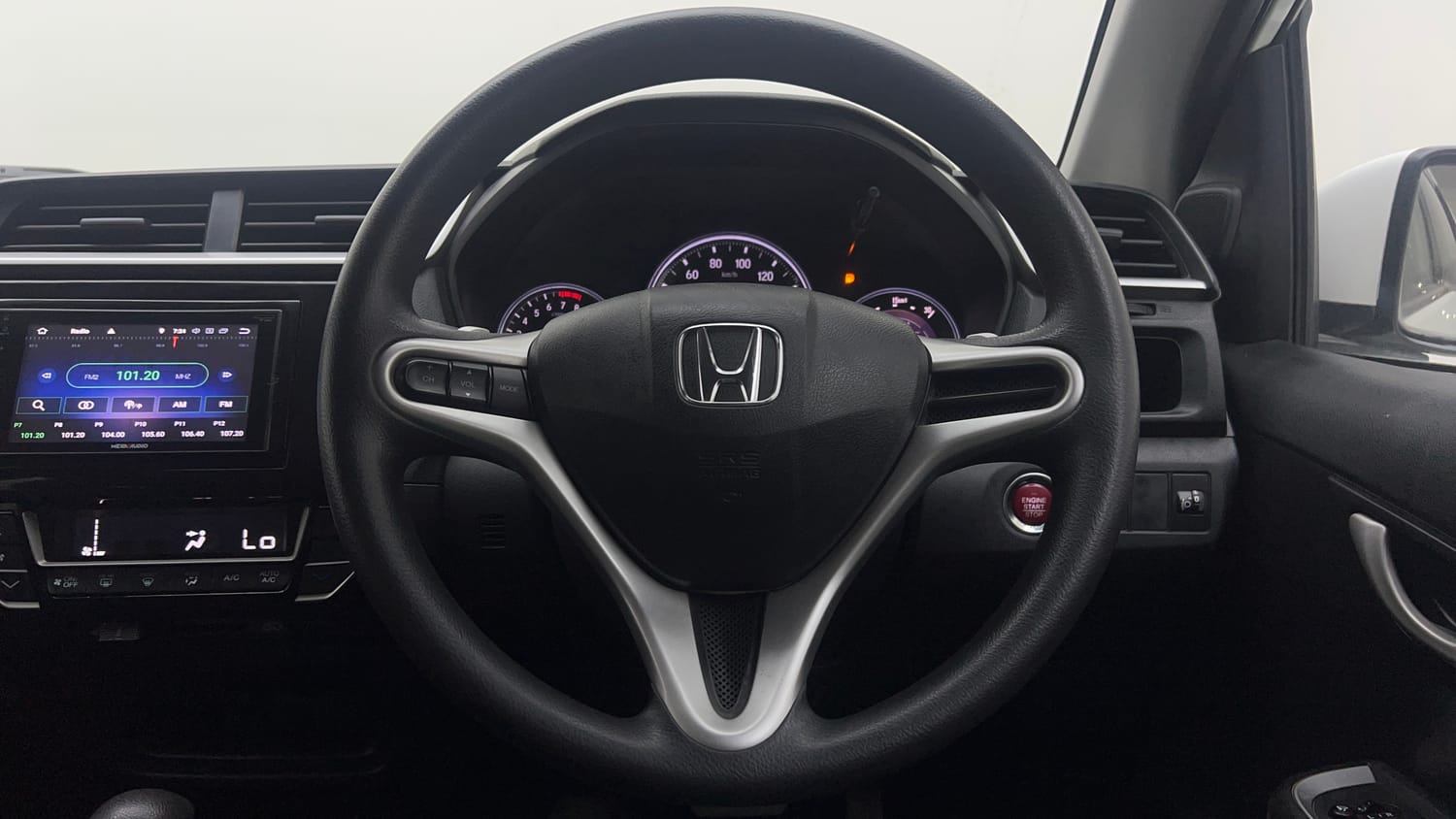 Used 2018 Honda BR-V V CVT Petrol Petrol Automatic interior STEERING VIEW