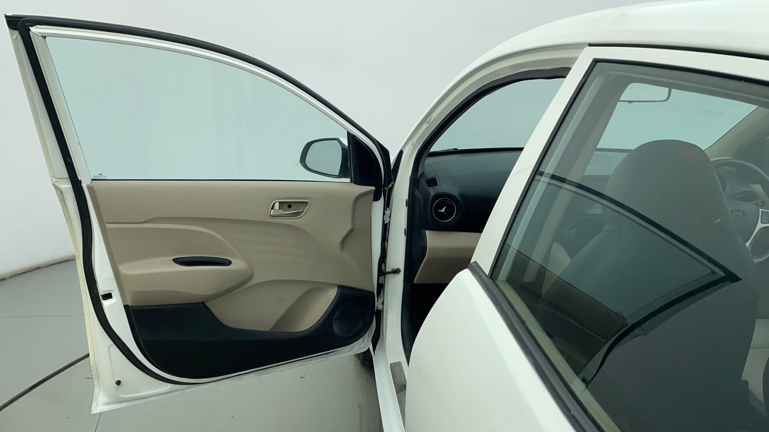 Used 2020 Hyundai Santro Sportz Petrol Manual interior LEFT FRONT DOOR OPEN VIEW
