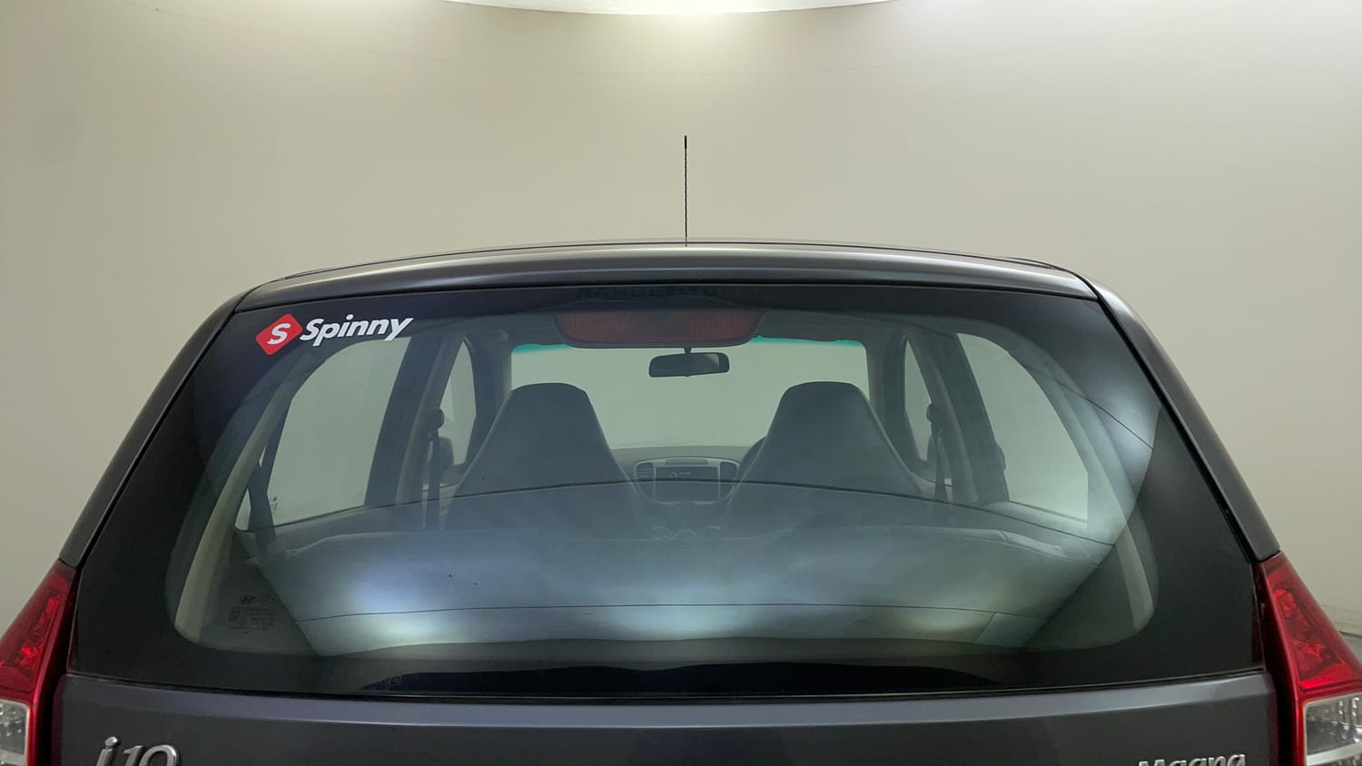 Used 2013 Hyundai i10 Magna 1.2 Kappa2 Petrol Manual exterior BACK WINDSHIELD VIEW