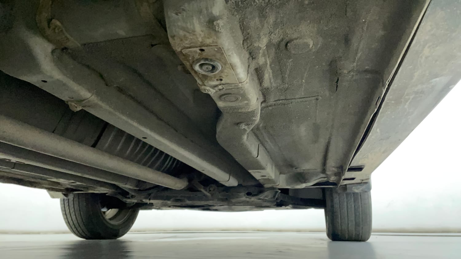 Used 2018 Hyundai Creta SX Plus 1.6 AT CRDI Diesel Automatic extra REAR RIGHT UNDERBODY VIEW