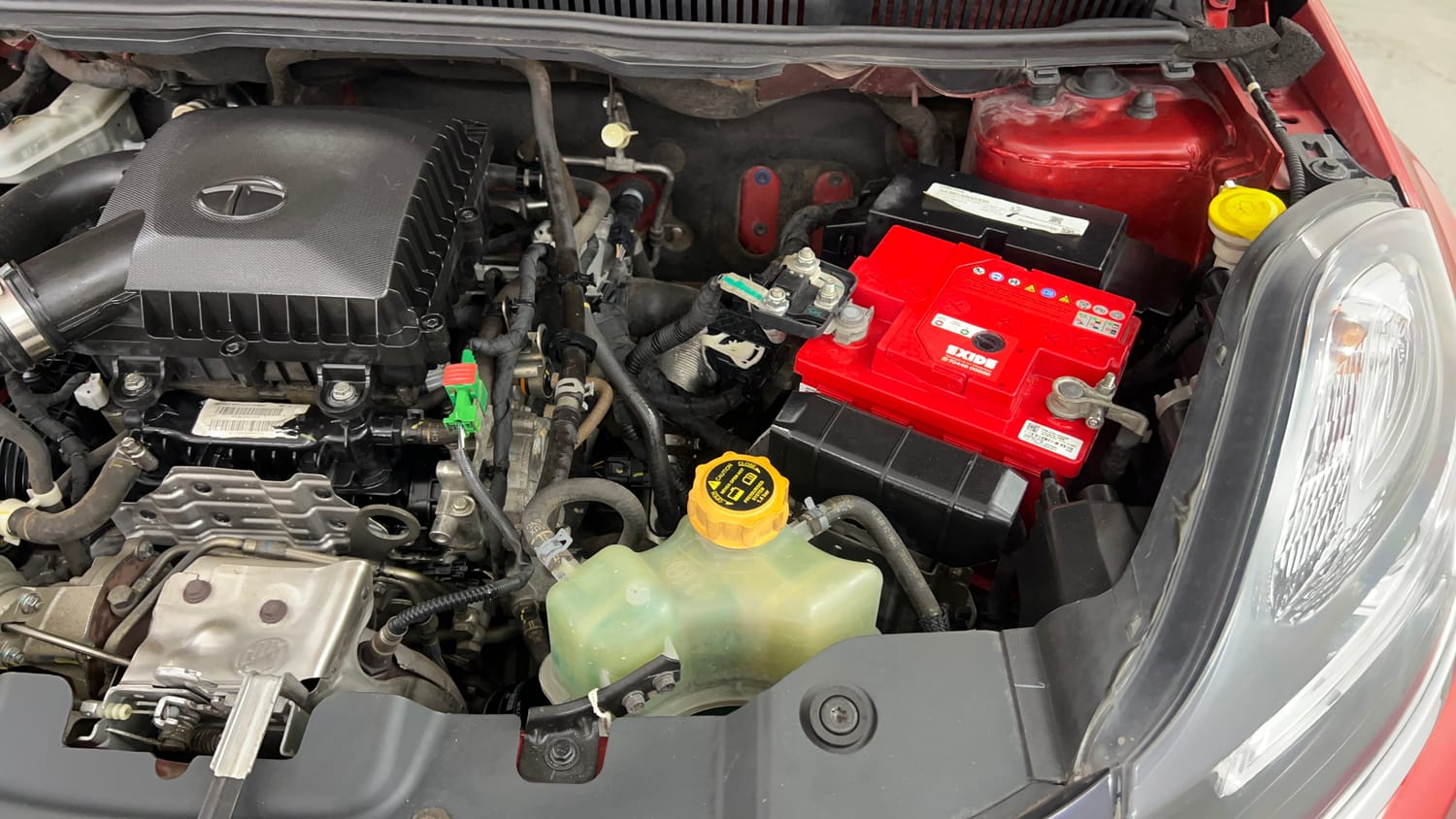 Used 2018 Tata Nexon XZA Plus Petrol Petrol Automatic engine ENGINE LEFT SIDE VIEW