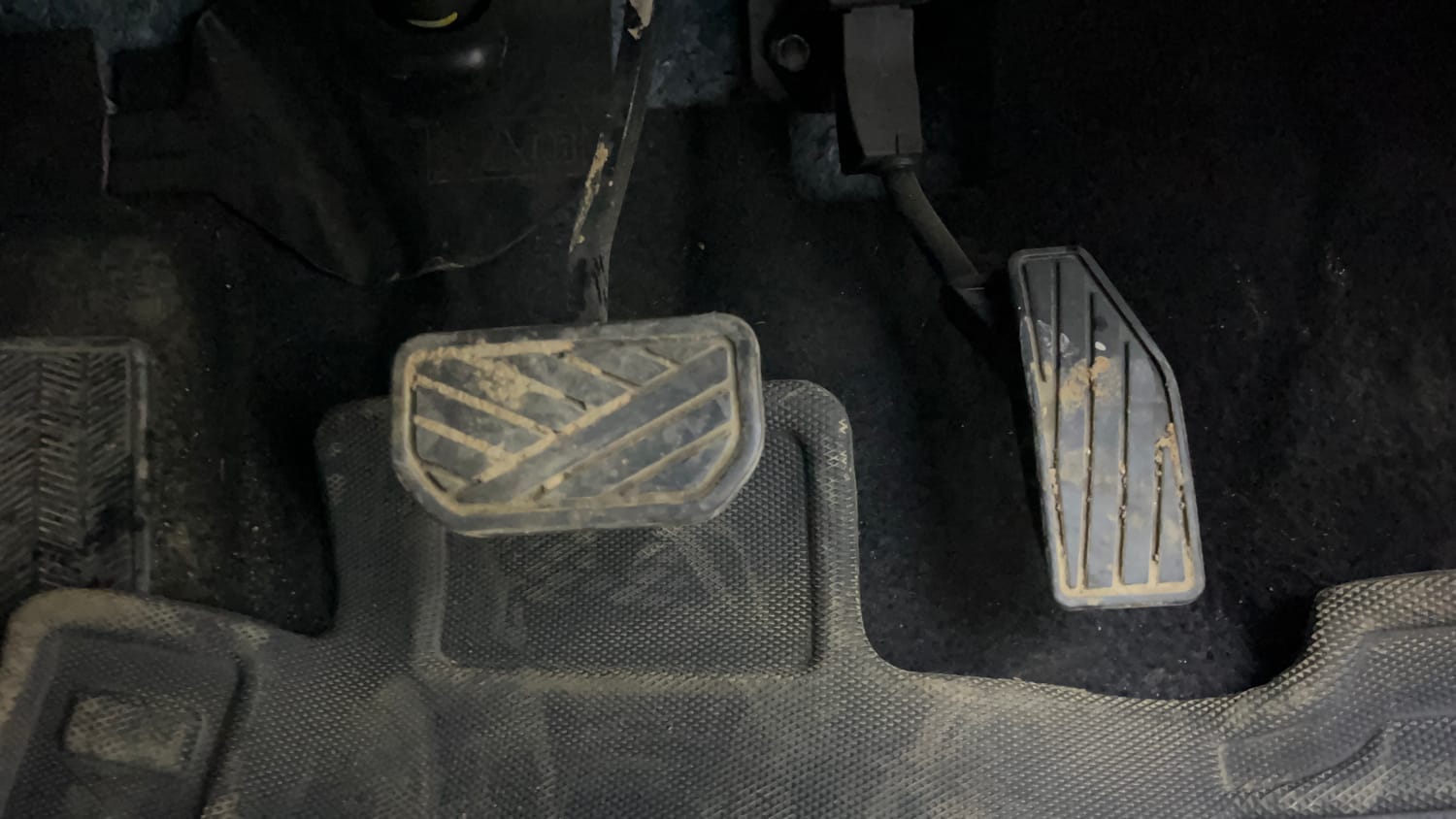 Used 2025 Maruti Suzuki Swift VXi (O) AMT Petrol Automatic interior PEDALS VIEW