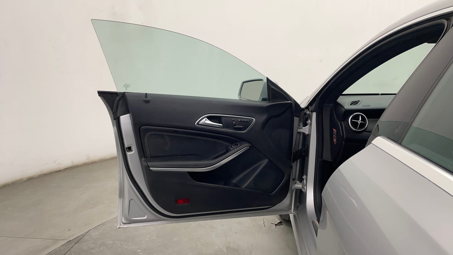 Used 2016 Mercedes-Benz CLA 200 CDI Sport Diesel Automatic interior LEFT FRONT DOOR OPEN VIEW
