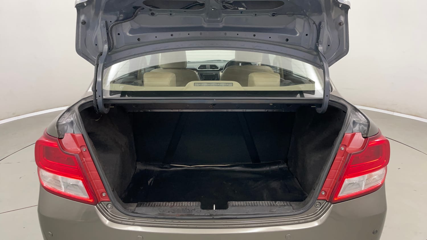 Used 2019 Maruti Suzuki Dzire ZXi AMT Petrol Automatic interior DICKY INSIDE VIEW
