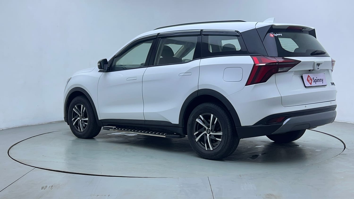 Used 2022 Mahindra XUV700 AX 5 Petrol MT 7 STR Petrol Manual exterior LEFT REAR CORNER VIEW