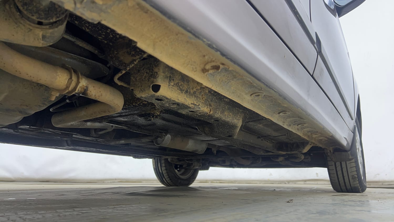 Used 2018 Tata Tiago Revotron XZA Petrol Automatic extra REAR RIGHT UNDERBODY VIEW